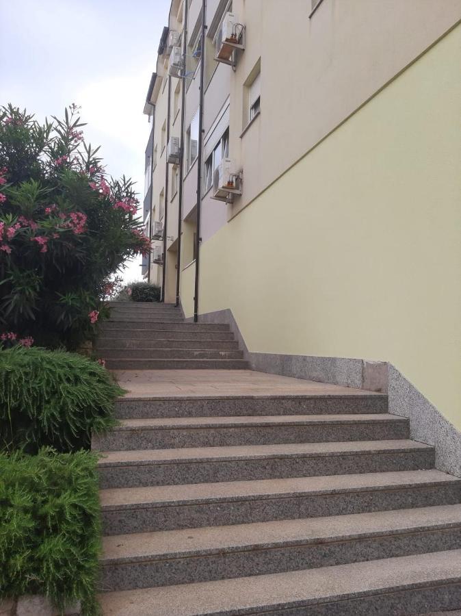 Apartman Sky Πούλα Εξωτερικό φωτογραφία